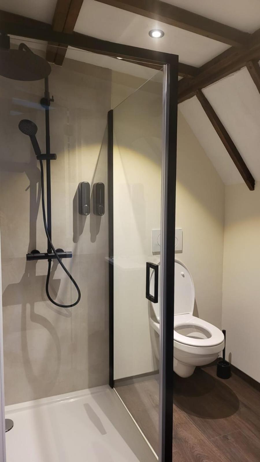 De Pelgrim Otel Tongeren Dış mekan fotoğraf